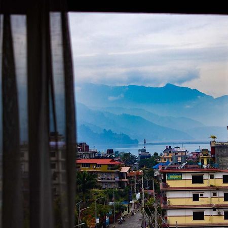 Hotel Silverline Pokhara Ngoại thất bức ảnh